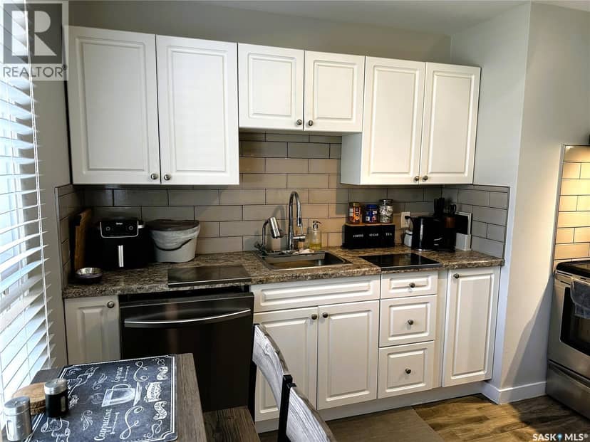 3818 Normandy AVENUE — photo 12 of 40
