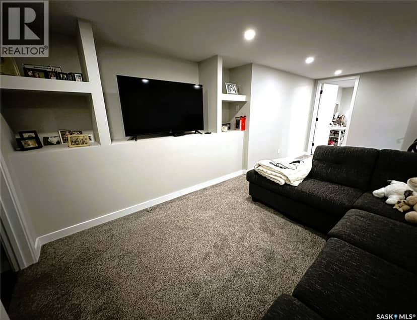 3818 Normandy AVENUE — photo 36 of 40
