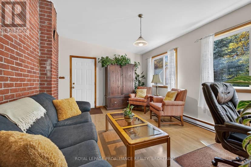 548 Division Street — photo 18 of 40