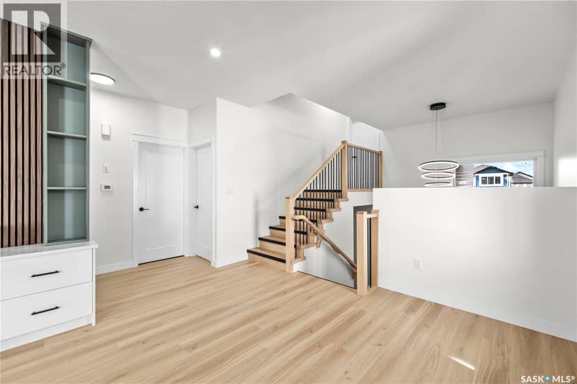 859 Nightingale ROAD — photo 9 of 33