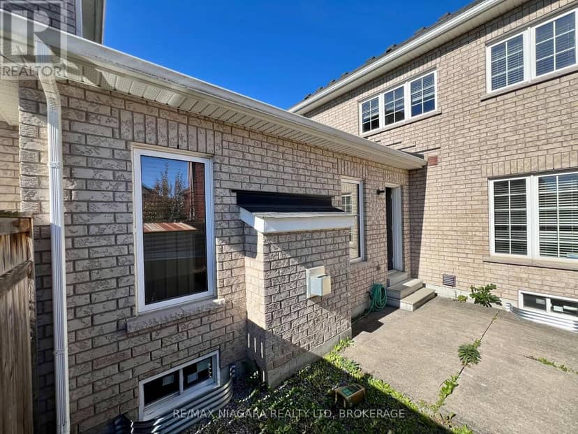 11 Keith Crescent — photo 17 of 39