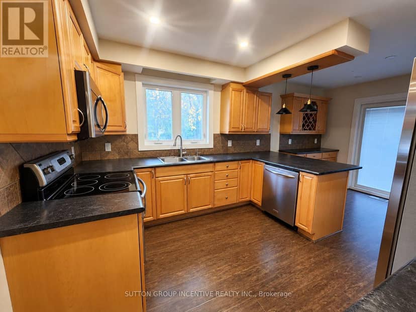 1926 Innisfil Beach Road, Innisfil, photo 6