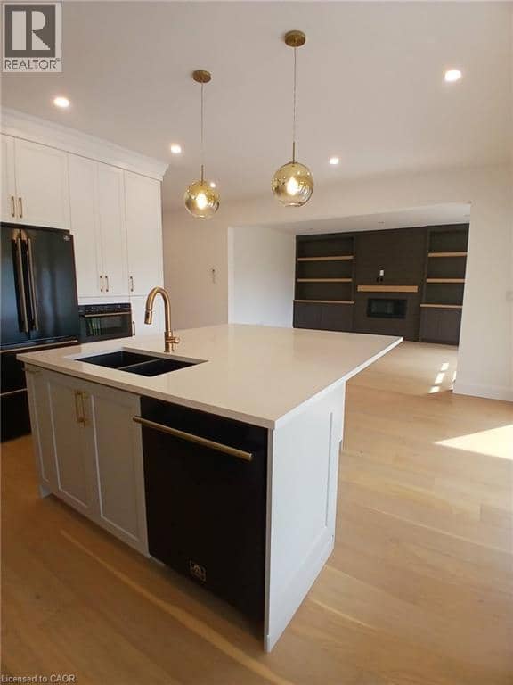 143 MARGARET Avenue, Stoney Creek, photo 4