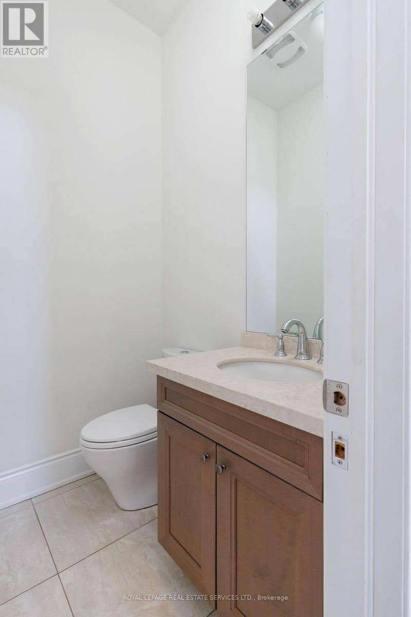 257 Hanover Street, Oakville, photo 6