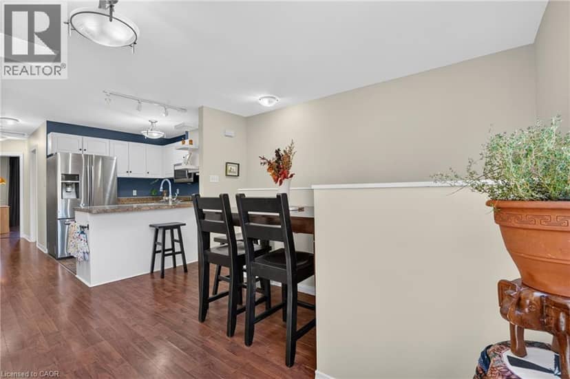 26 HURON Street — photo 17 of 40