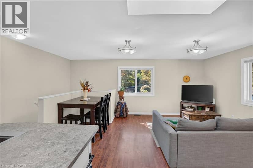 26 HURON Street — photo 11 of 40