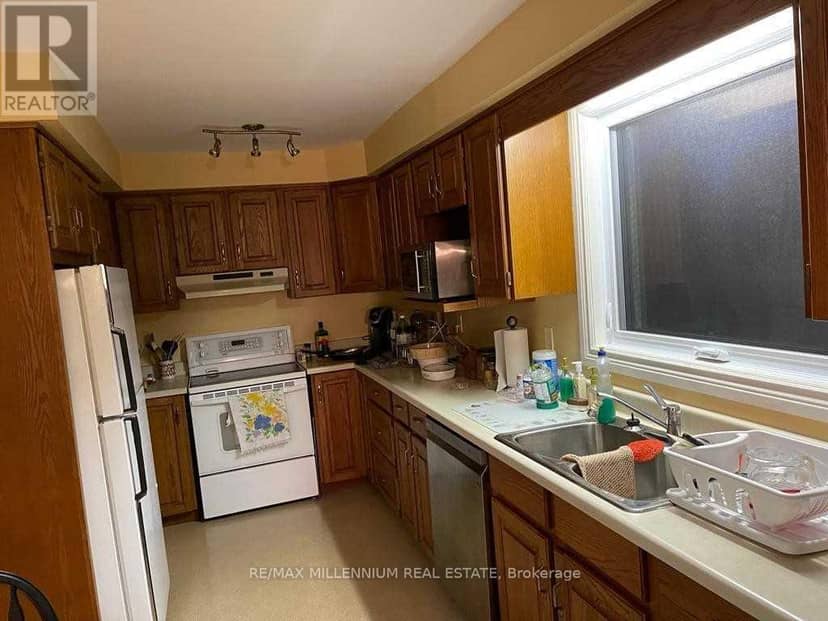 546 Evans Road — photo 13 of 21