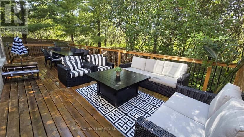 36 - 280 Paradelle Drive — photo 31 of 34