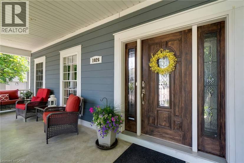 1026 BEACH Boulevard — photo 4 of 40