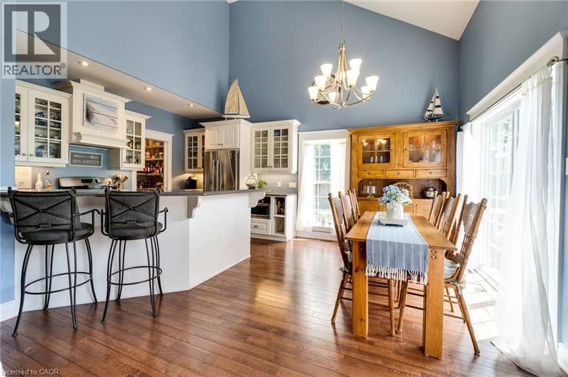 1026 BEACH Boulevard — photo 13 of 40