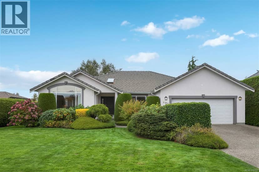 495 Troon Close, Qualicum Beach, photo 3