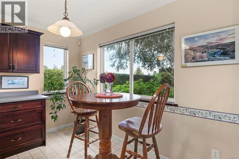 495 Troon Close — photo 19 of 40
