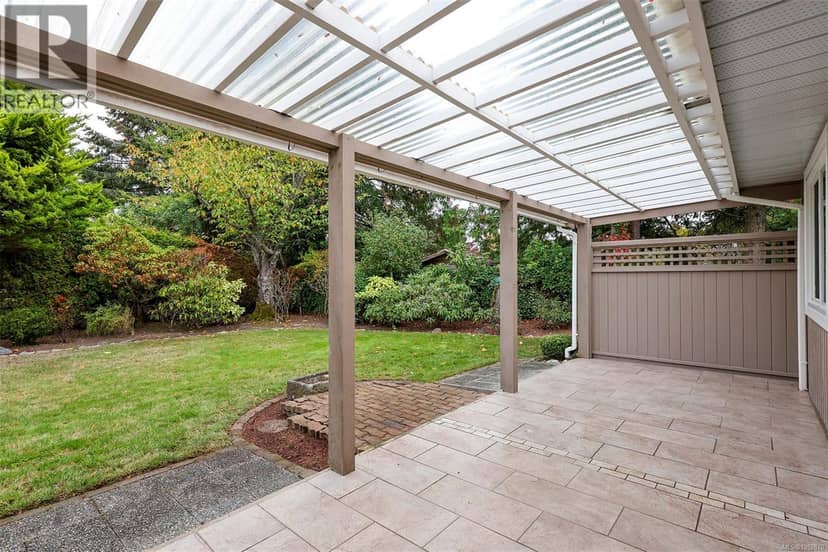 765 Nicolls Dr — photo 17 of 39