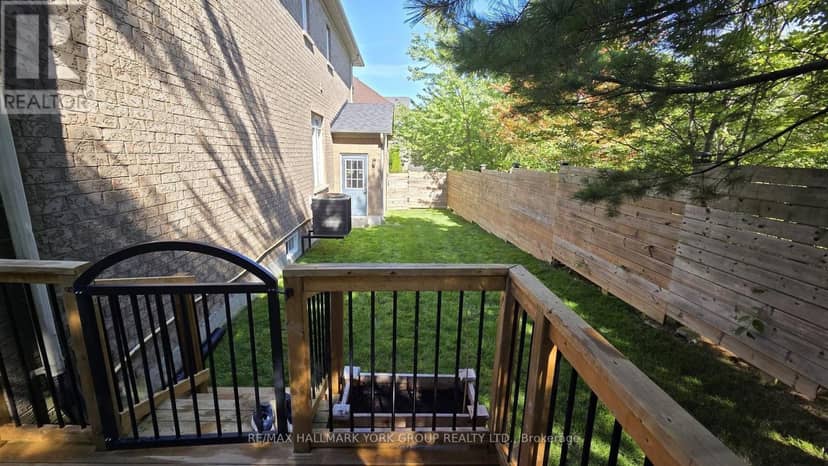 36 - 280 Paradelle Drive — photo 33 of 34
