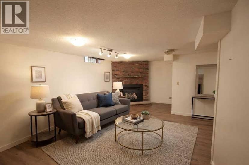 379 Falmere Road NE — photo 11 of 16