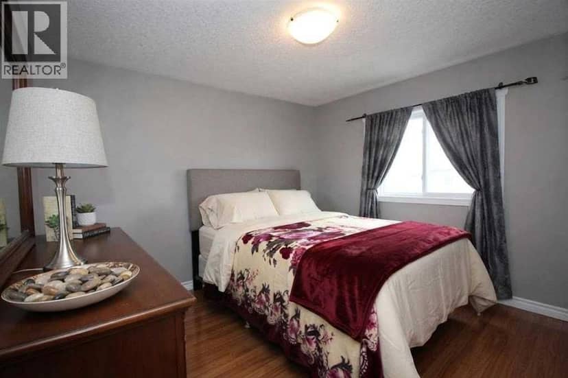 379 Falmere Road NE, Calgary, photo 8