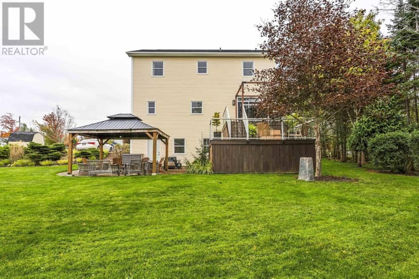 74 Bonavista Avenue — photo 7 of 40