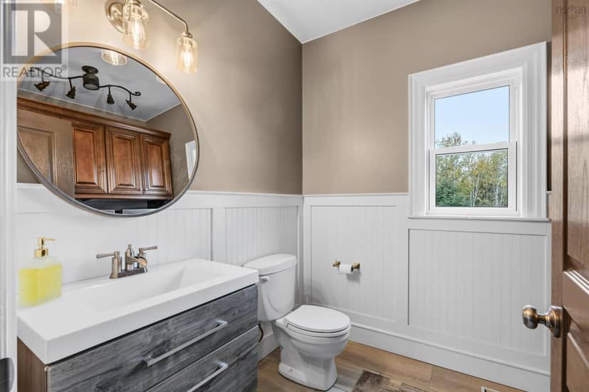 74 Bonavista Avenue — photo 33 of 40