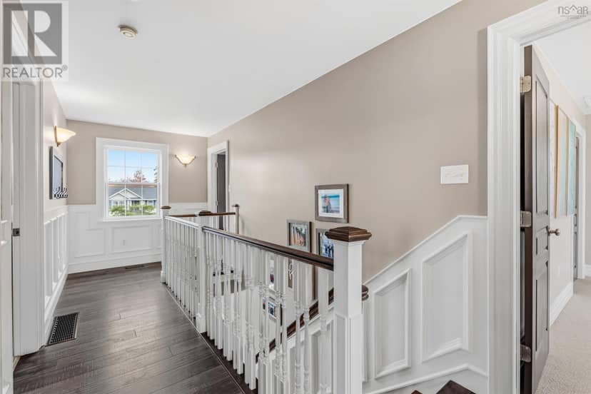 74 Bonavista Avenue — photo 37 of 40