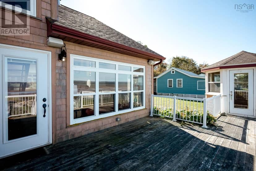 157/161 Beach Row — photo 35 of 40
