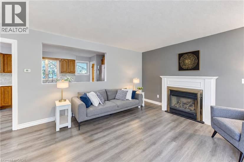 64 LOWREY Avenue S, Cambridge, photo 5