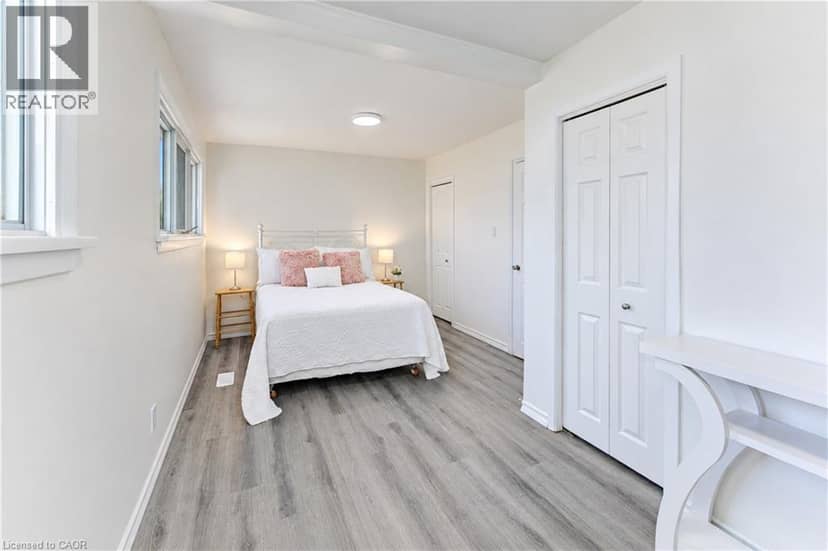 64 LOWREY Avenue S — photo 15 of 40