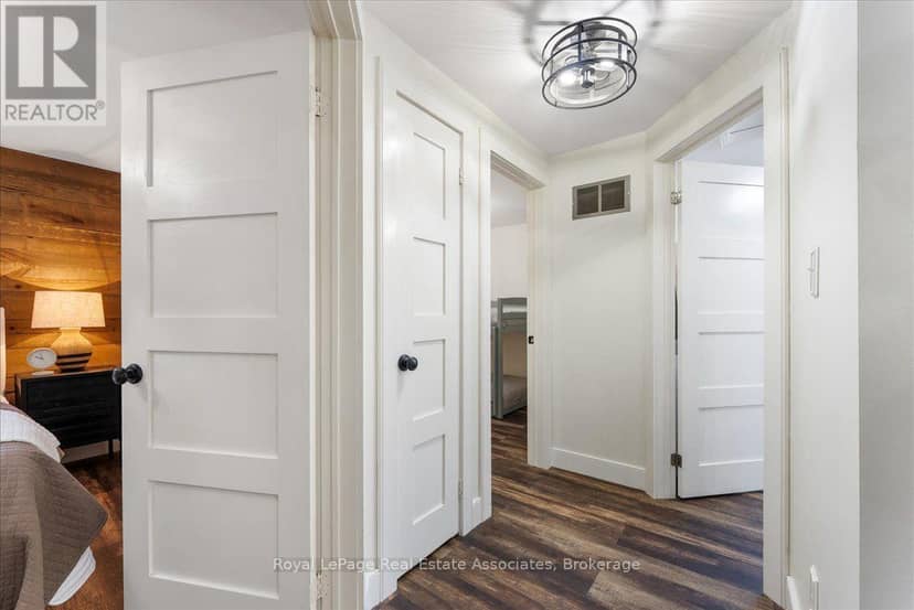 1464 Trowbridge Drive — photo 19 of 40