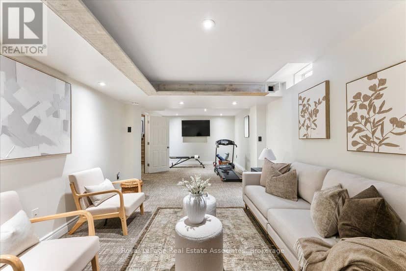 1464 Trowbridge Drive — photo 30 of 40