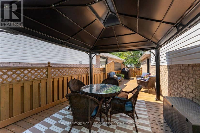1464 Trowbridge Drive — photo 35 of 40