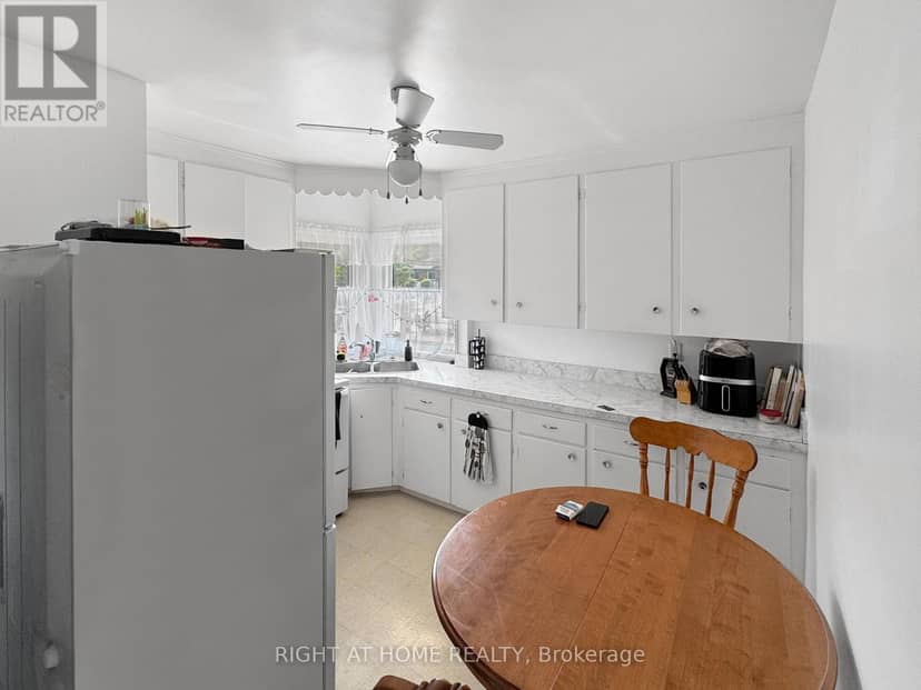326 Avondale Road — photo 6 of 16