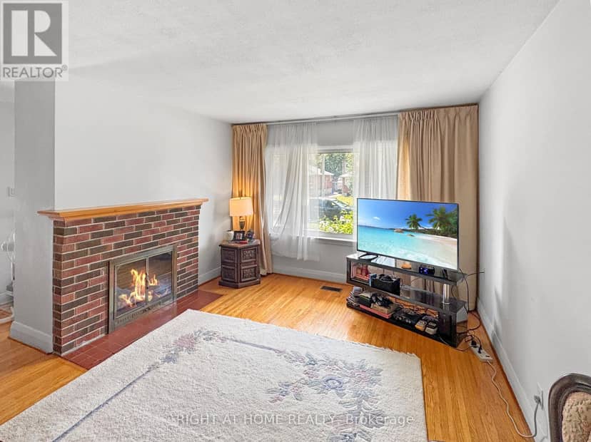 326 Avondale Road — photo 3 of 16