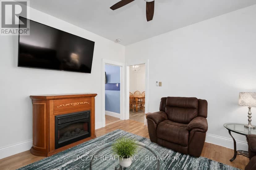 20 Maple Street — photo 11 of 40