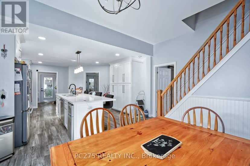 20 Maple Street — photo 13 of 40