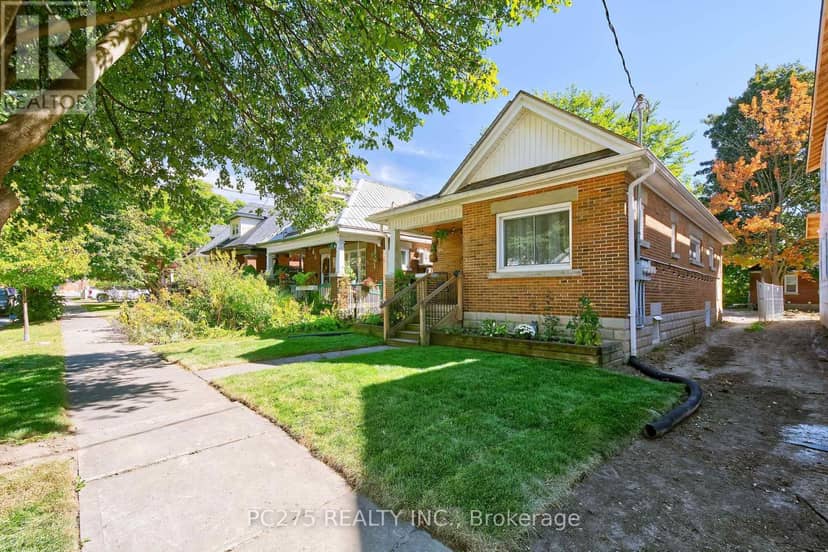 16 Barrington Avenue, London North, photo 4