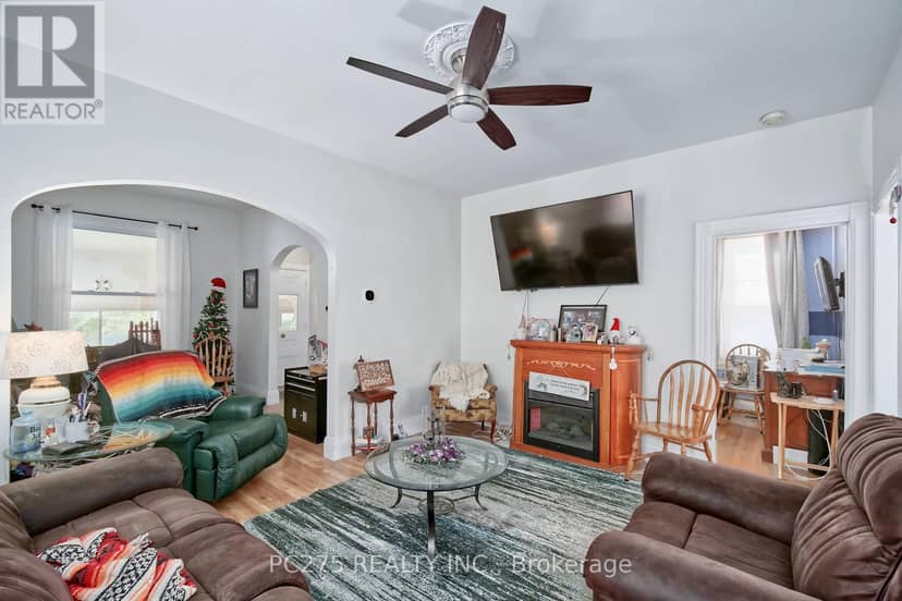 20 Maple Street — photo 9 of 40
