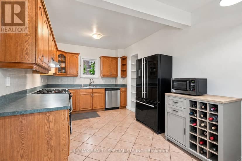 67 Twenty Seventh Street — photo 19 of 38