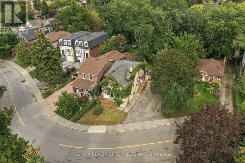 67 Twenty Seventh Street, Toronto, photo 2