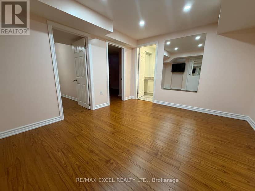 15 Zeng Cheng Drive — photo 22 of 27