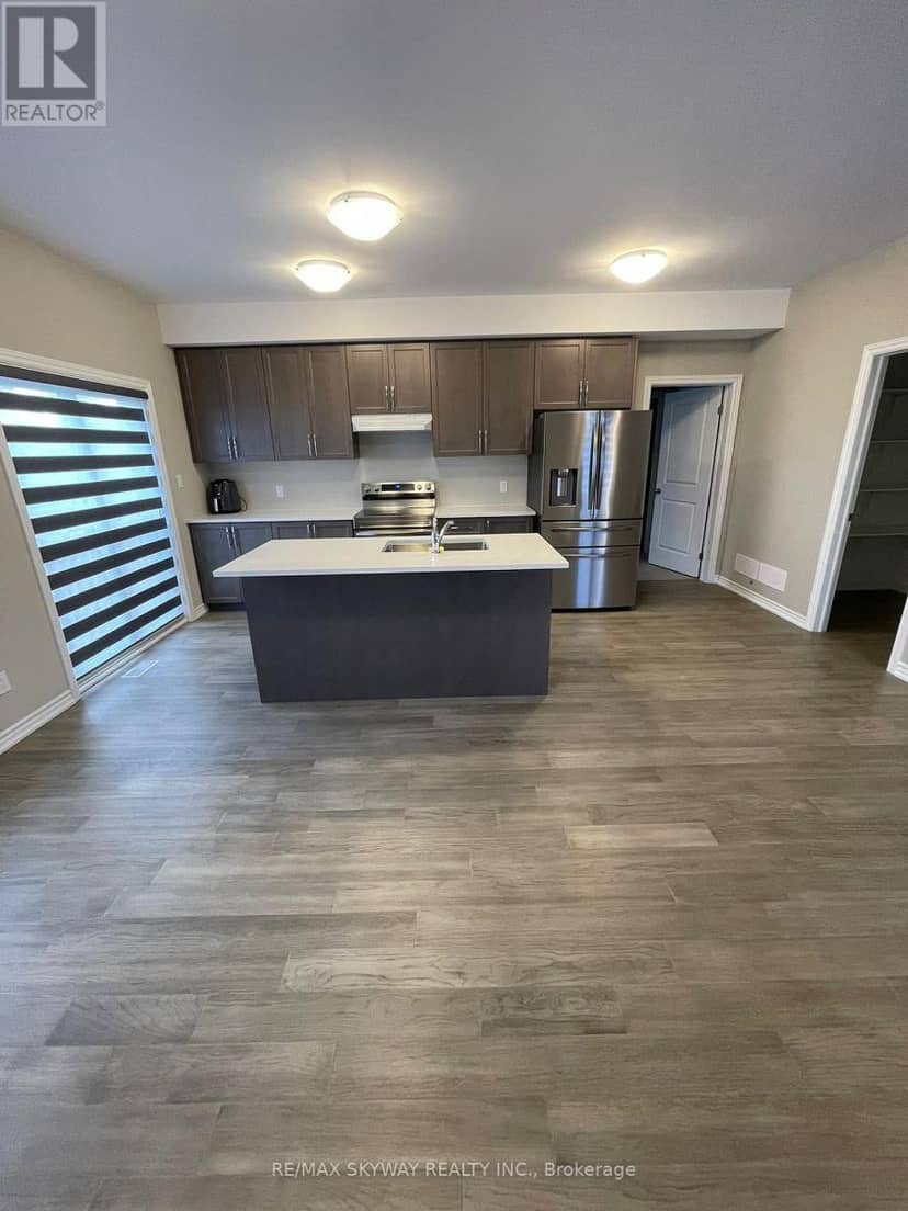 258 Wellandwale Drive — photo 4 of 13