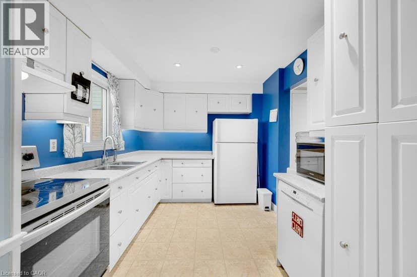 609 ROSEHEATH Drive — photo 11 of 23