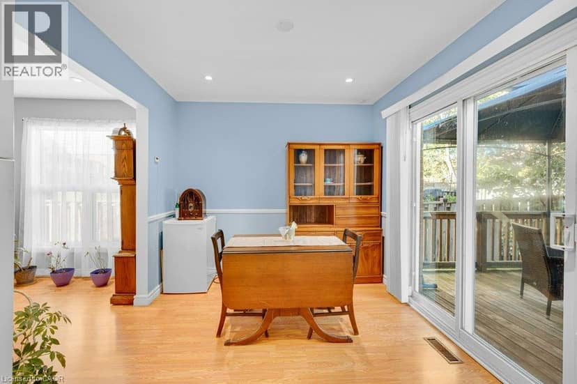 609 ROSEHEATH Drive — photo 9 of 23