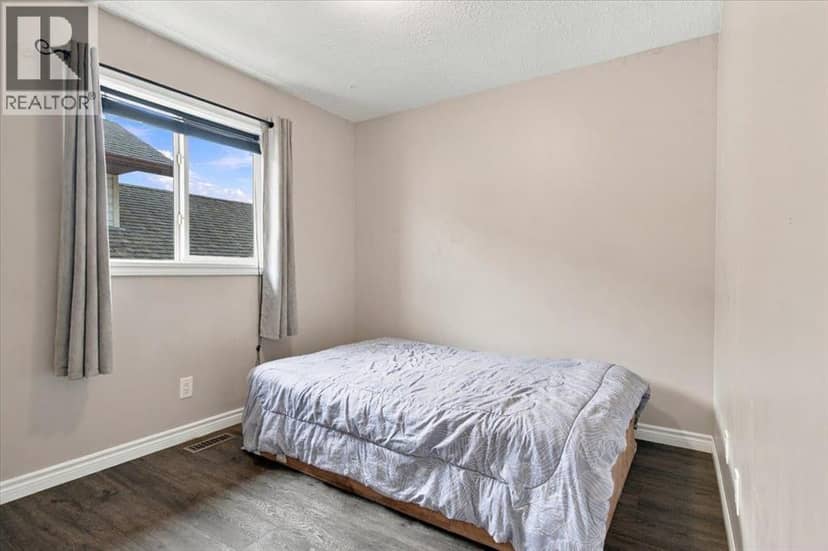 185 Pinnacle Drive — photo 18 of 40