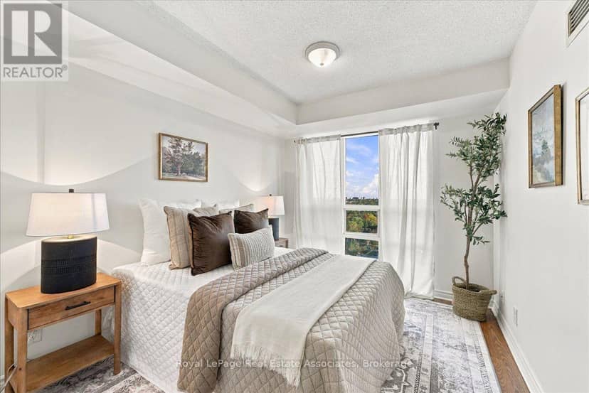 1322 - 18 Mondeo Drive — photo 26 of 40