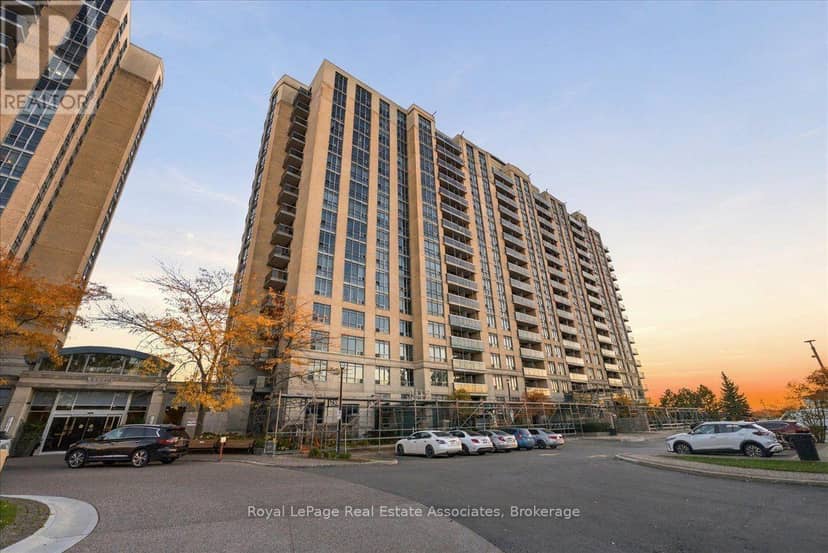 1322 - 18 Mondeo Drive, Toronto, photo 3