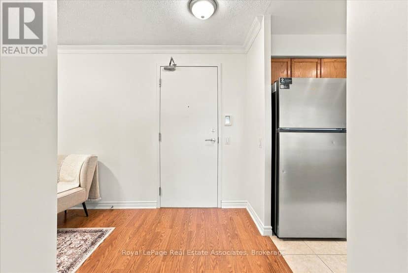 1322 - 18 Mondeo Drive, Toronto, photo 6