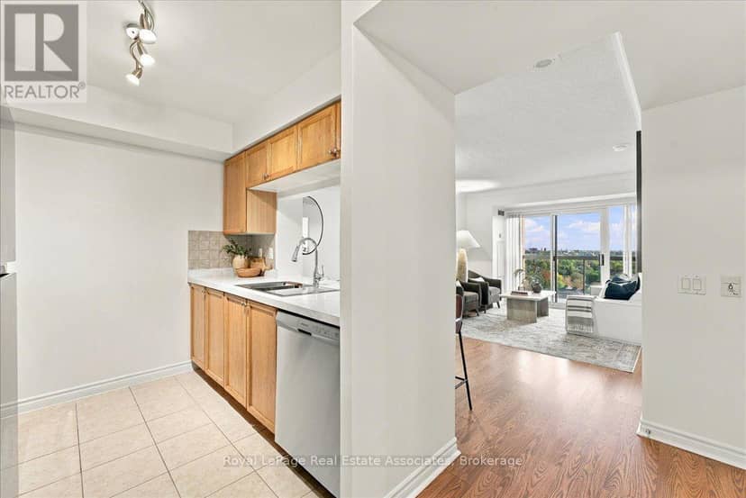 1322 - 18 Mondeo Drive, Toronto, photo 7