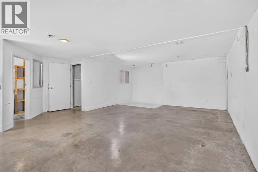 530 Vernon Drive — photo 21 of 38