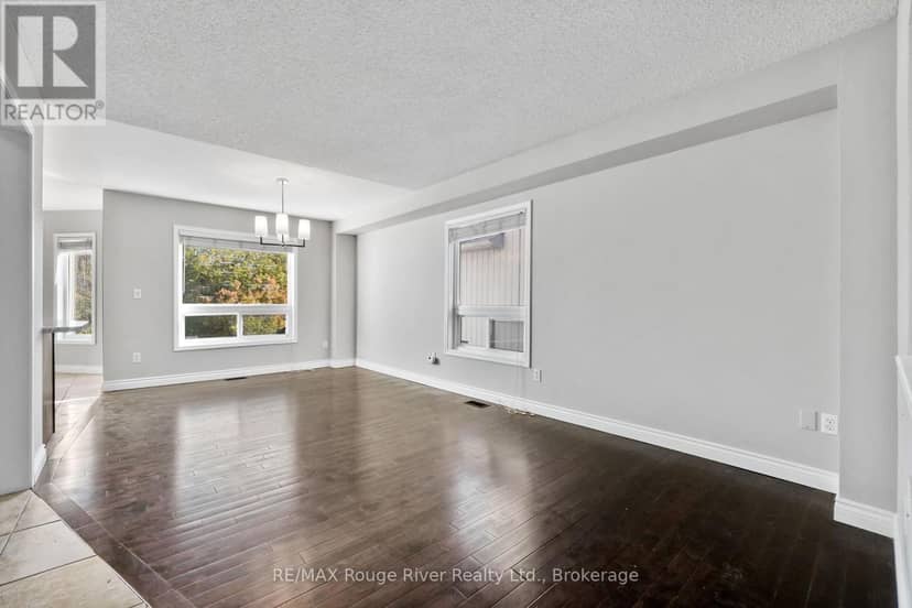 23 Bridges Drive, Clarington, photo 8