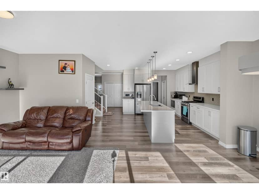 435 41 AV NW — photo 17 of 33