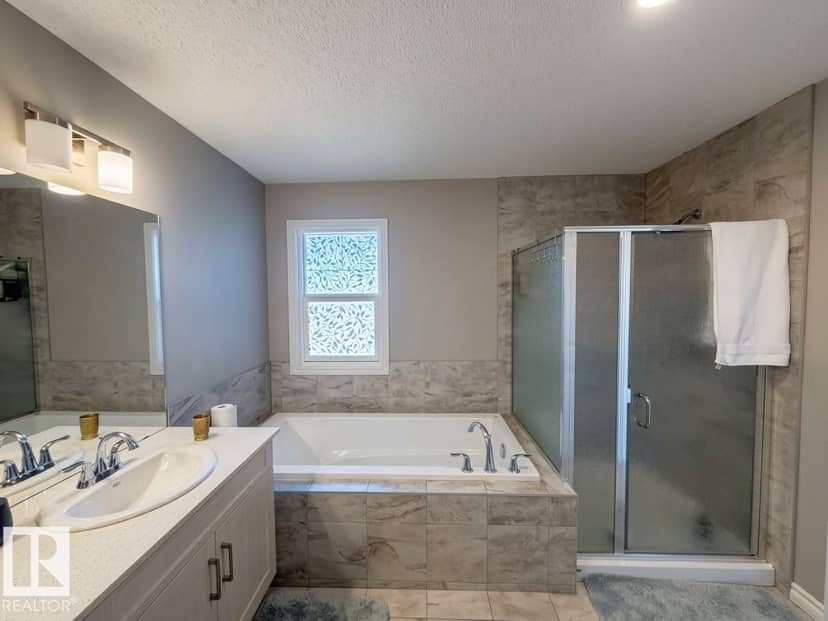435 41 AV NW — photo 27 of 33